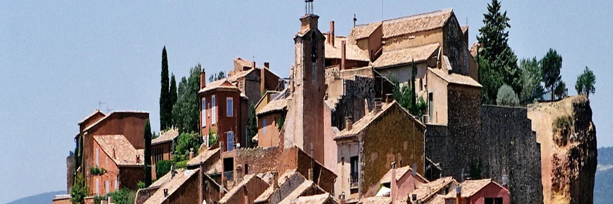 image-installateur-carport-solaire-roussillon.webp Image Installateur carport solaire Roussillon