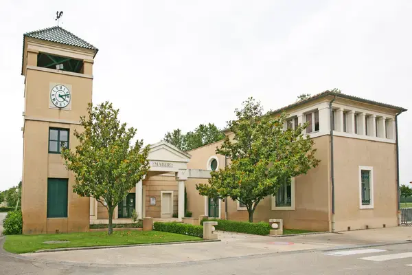 Carport Solaire 84 Installateur carport solaire Lamotte-du-Rhône